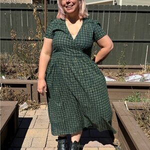 Christy Dawn Dawn Dress LIMITED green daisy pattern Cottagecore prairie size L